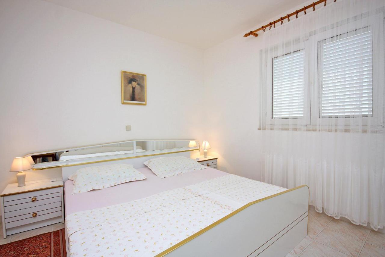 Apartment Barbat 4962A Barbat na Rabu Εξωτερικό φωτογραφία