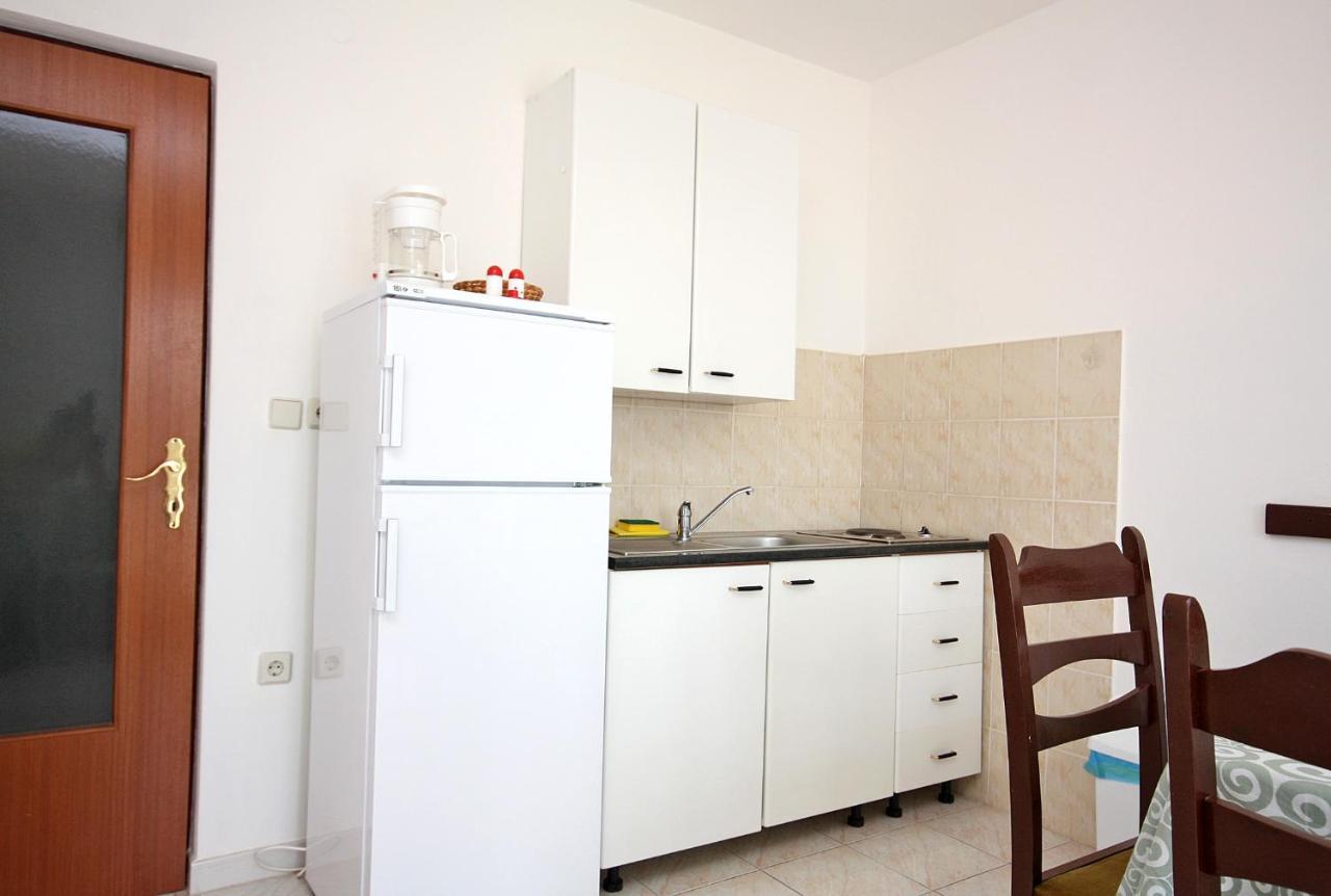 Apartment Barbat 4962A Barbat na Rabu Εξωτερικό φωτογραφία